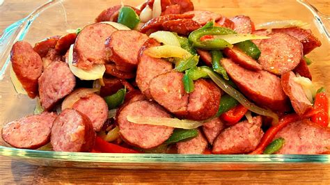 How many protein are in grilled kielbasa - calories, carbs, nutrition