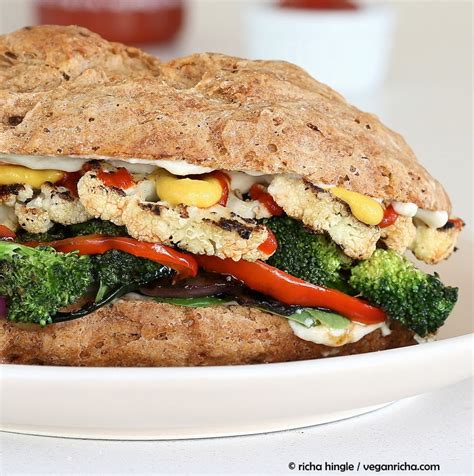 How many protein are in grilled roasted vegetable sandwich - calories, carbs, nutrition