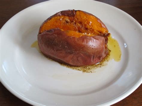 How many protein are in grilled sweet potatoes with pecan molasses butter - calories, carbs, nutrition