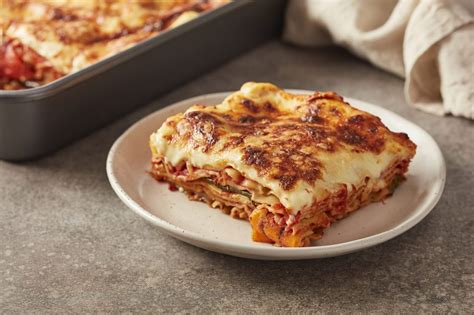 How many protein are in grilled vegetable lasagna - calories, carbs, nutrition