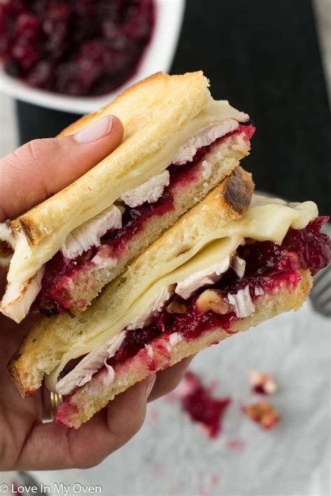 How many protein are in half turkey cranberry sandwich - calories, carbs, nutrition