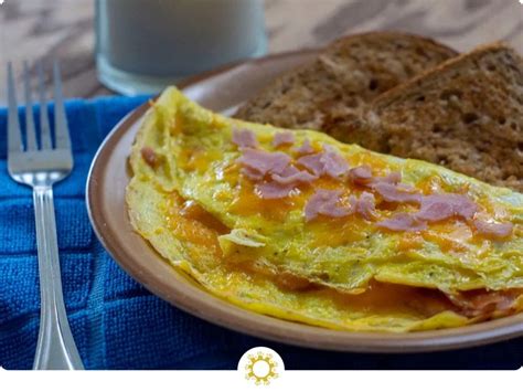 How many protein are in ham and cheese omelet - calories, carbs, nutrition