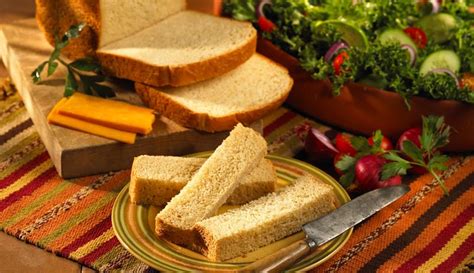 How many protein are in ham and cheese on wheat bread - calories, carbs, nutrition