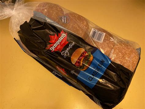 How many protein are in hamburger with white bun - calories, carbs, nutrition