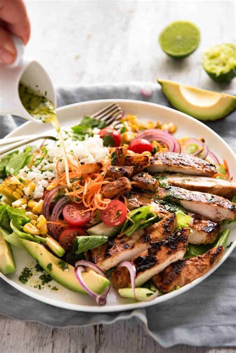 How many protein are in hawaiian grilled chicken salad - calories, carbs, nutrition