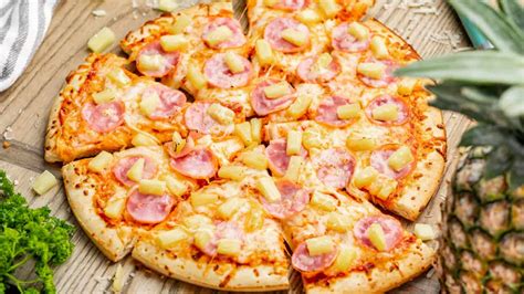 How many protein are in hawaiian pizza (37875.10) - calories, carbs, nutrition