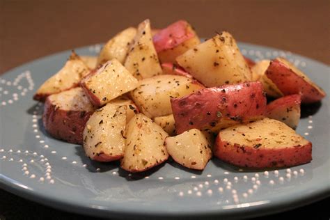 How many protein are in herb roasted red potatoes - calories, carbs, nutrition