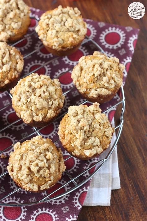 How many protein are in honey granola oat bran muffins - calories, carbs, nutrition