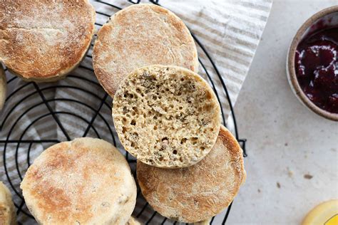 How many protein are in honey wheat english muffin (63633.2) - calories, carbs, nutrition