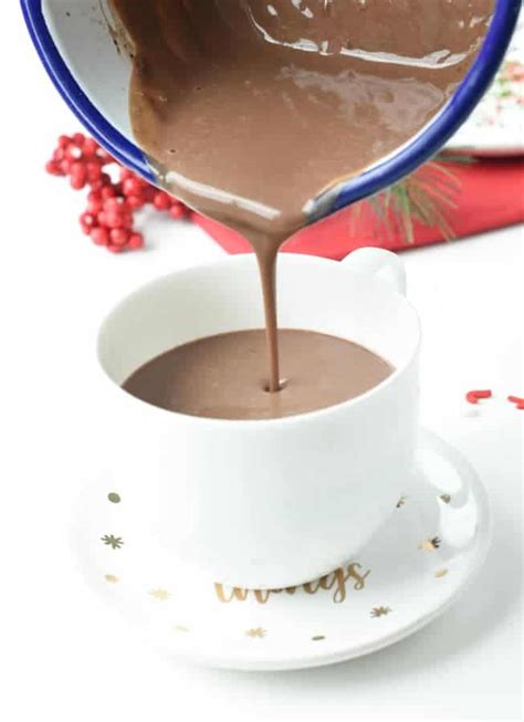 How many protein are in hot chocolate - short - whole milk - with whipped cream - calories, carbs, nutrition