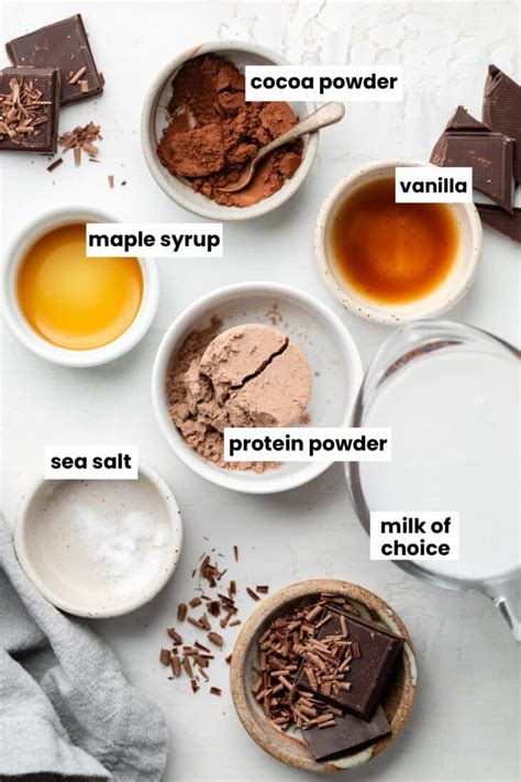 How many protein are in hot chocolate - venti - 2% milk - no whipped cream - calories, carbs, nutrition