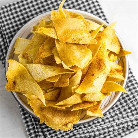 How many protein are in house fried corn tortilla chips - calories, carbs, nutrition