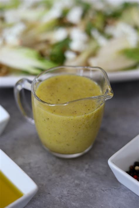 How many protein are in housemade champagne vinaigrette (46086.0) - calories, carbs, nutrition