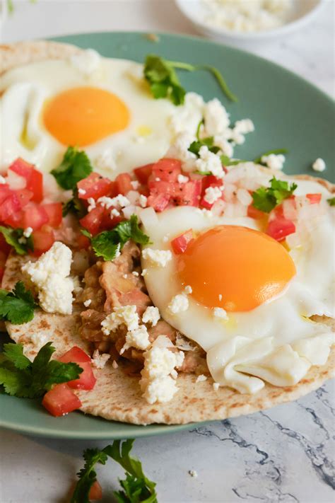 How many protein are in huevos rancheros breakfast wrap - calories, carbs, nutrition