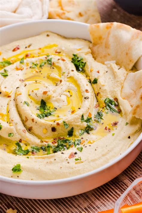 How many protein are in hummus pita - calories, carbs, nutrition