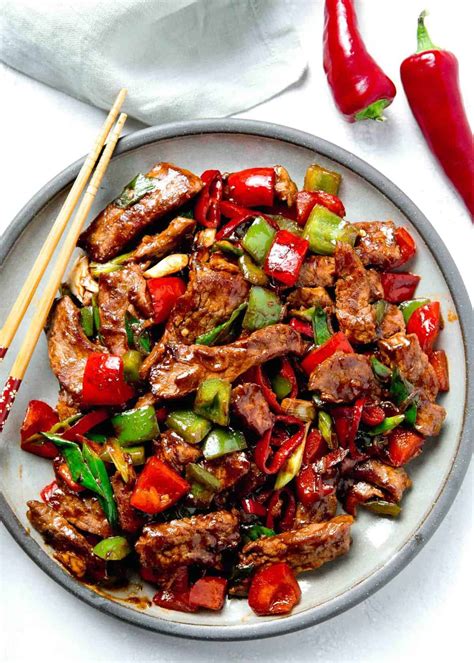 How many protein are in hunan beef - calories, carbs, nutrition