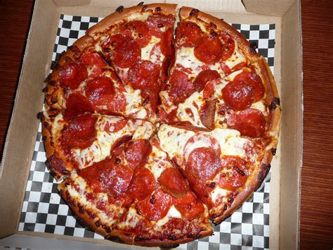 How many protein are in individual 7 - pepperoni lovers pizza - calories, carbs, nutrition