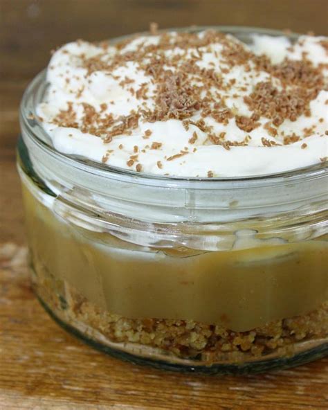 How many protein are in individual banoffee pie - calories, carbs, nutrition