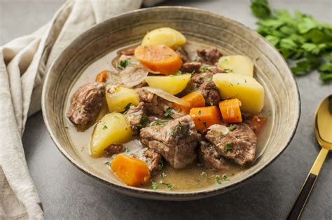 How many protein are in irish vegetable lamb stew - calories, carbs, nutrition