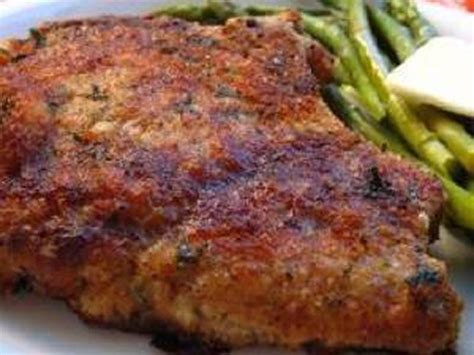 How many protein are in italian breaded pork chops - calories, carbs, nutrition
