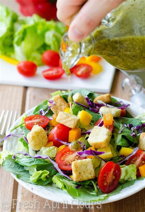 How many protein are in italian dressing - calories, carbs, nutrition