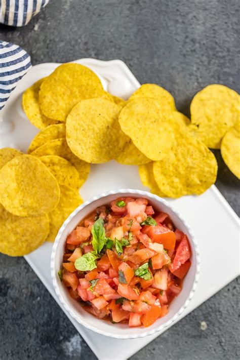 How many protein are in italian salsa - calories, carbs, nutrition