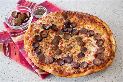 How many protein are in italian sausage pizza wheat crust - calories, carbs, nutrition