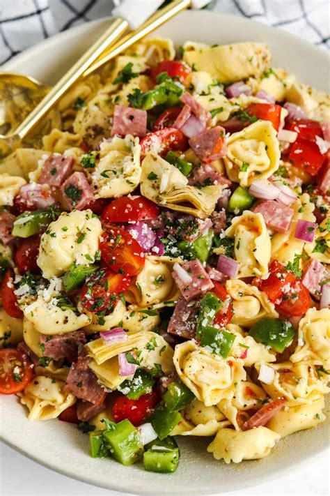 How many protein are in italian tortellini salad - calories, carbs, nutrition