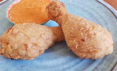 How many protein are in jalapeno fried chicken - calories, carbs, nutrition