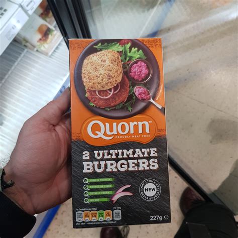 How many protein are in jerk quorn burgers and chips - calories, carbs, nutrition