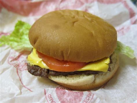 How many protein are in junior cheeseburger deluxe - calories, carbs, nutrition