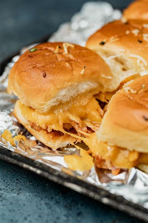 How many protein are in kids bbq chicken slider - calories, carbs, nutrition