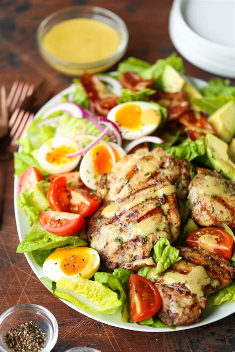 How many protein are in la grilled chicken cobb salad - calories, carbs, nutrition