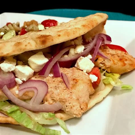 How many protein are in lebanese chicken shawarma in flatbread - calories, carbs, nutrition