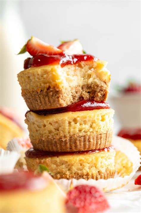 How many protein are in lemon cheesecake - calories, carbs, nutrition