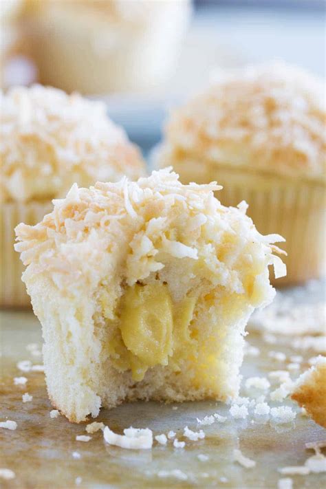 How many protein are in lemon coconut snowball cupcakes - calories, carbs, nutrition