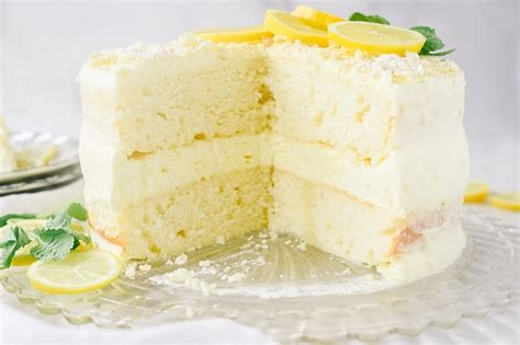How many protein are in lemon creme cake - calories, carbs, nutrition