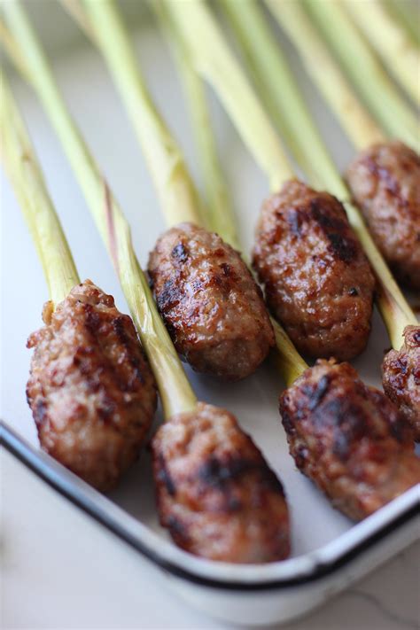 How many protein are in lemongrass pork skewers - calories, carbs, nutrition