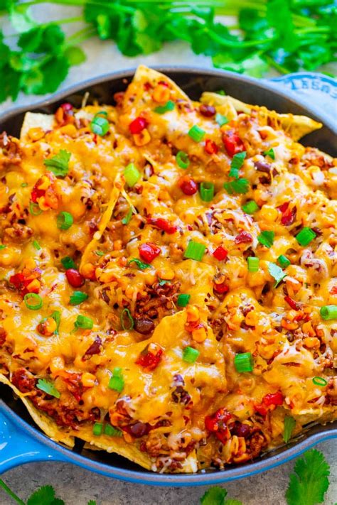 How many protein are in loaded skillet chip nachos - calories, carbs, nutrition