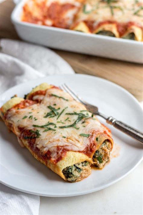 How many protein are in manicotti, with sauce - calories, carbs, nutrition