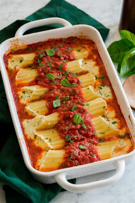 How many protein are in manicotti with marinara sauce - calories, carbs, nutrition