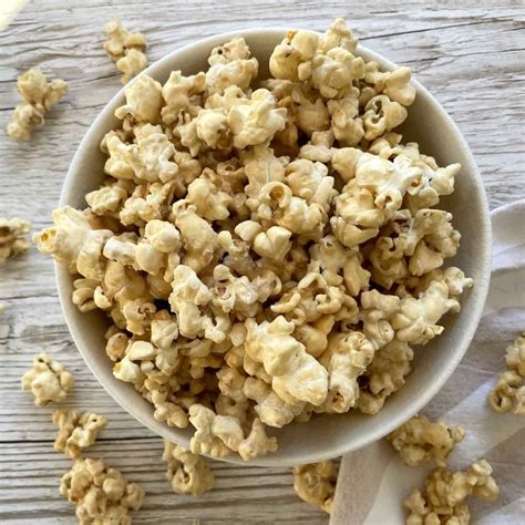 How many protein are in maple popcorn - calories, carbs, nutrition