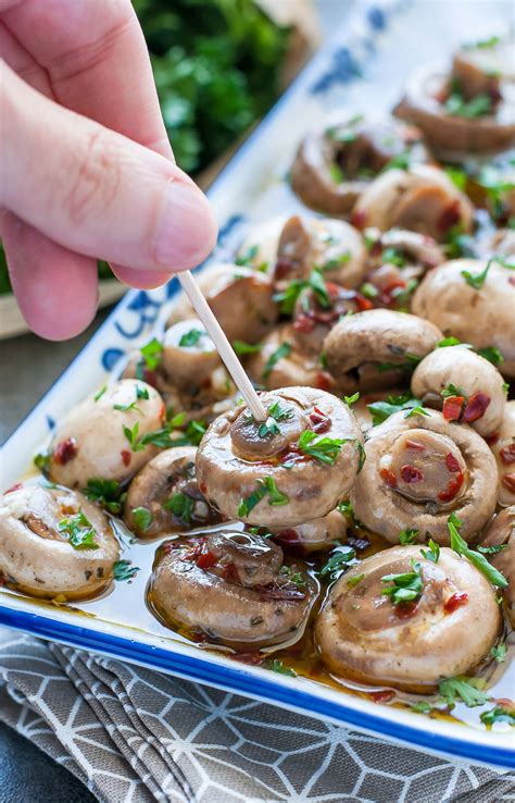 How many protein are in marinated mushrooms - calories, carbs, nutrition