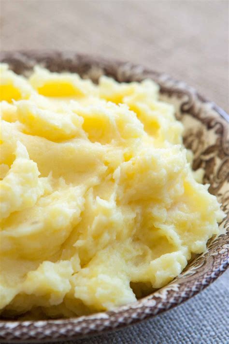 How many protein are in mashed potatoes - whole peeled - calories, carbs, nutrition