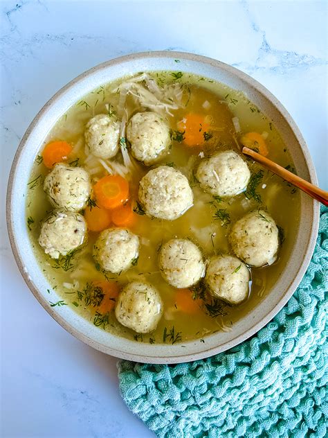 How many protein are in matzo ball soup - calories, carbs, nutrition