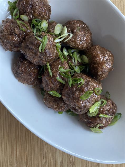 How many protein are in meatballs natural beef mushroom 3 ea - calories, carbs, nutrition