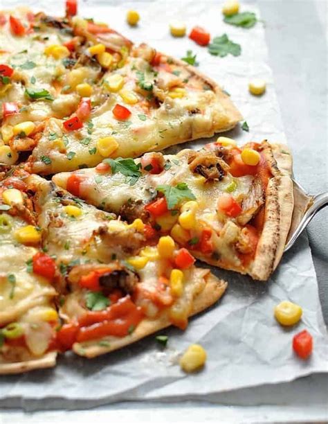 How many protein are in mexican style pizza - calories, carbs, nutrition