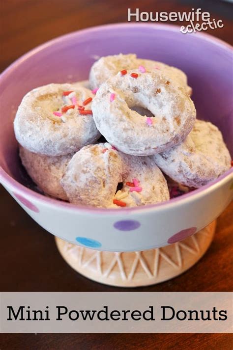 How many protein are in mini powdered donuts - 4 - calories, carbs, nutrition