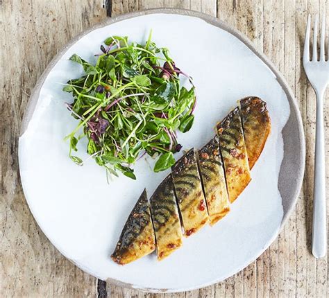 How many protein are in miso grilled mackerel - calories, carbs, nutrition