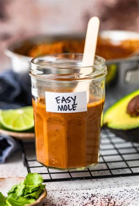 How many protein are in mole sauce - calories, carbs, nutrition